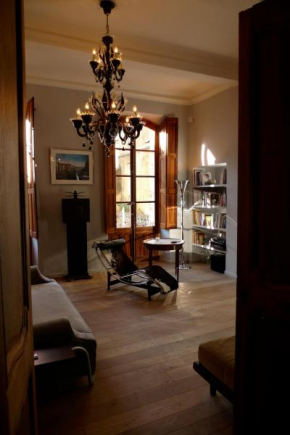 Luxury two bedroom apartment in Apt, the heart of the Luberon